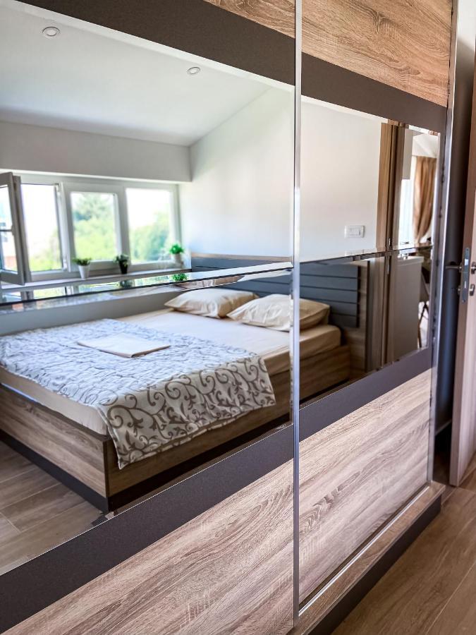 Mavalux Apartments Tivat Dış mekan fotoğraf