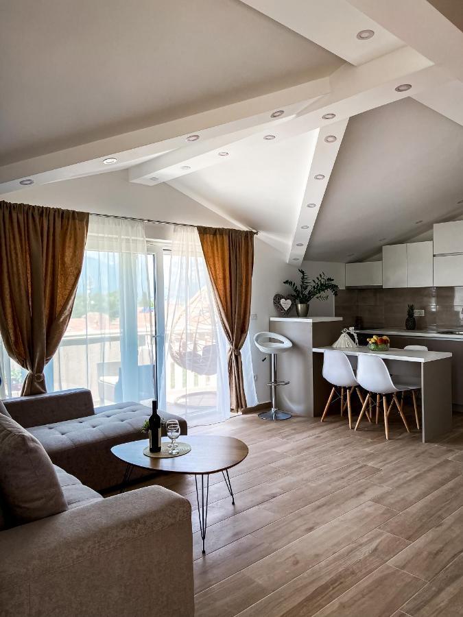 Mavalux Apartments Tivat Dış mekan fotoğraf