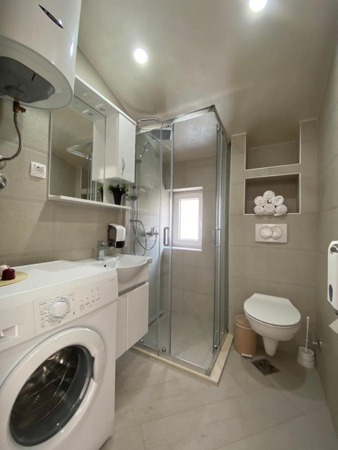 Mavalux Apartments Tivat Dış mekan fotoğraf