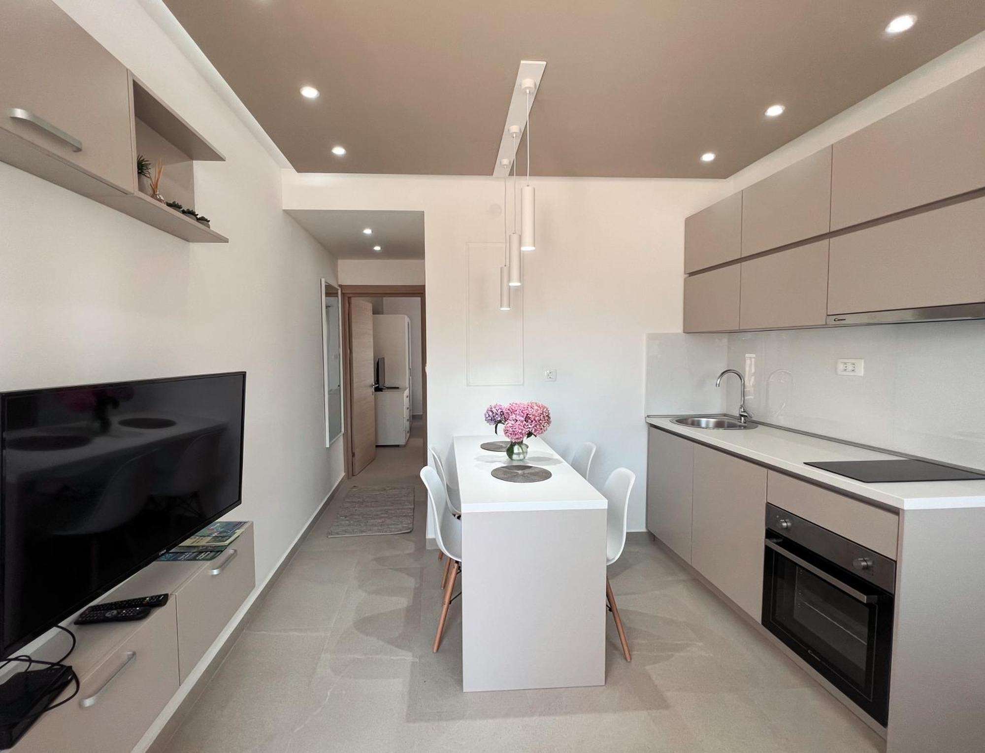 Mavalux Apartments Tivat Dış mekan fotoğraf