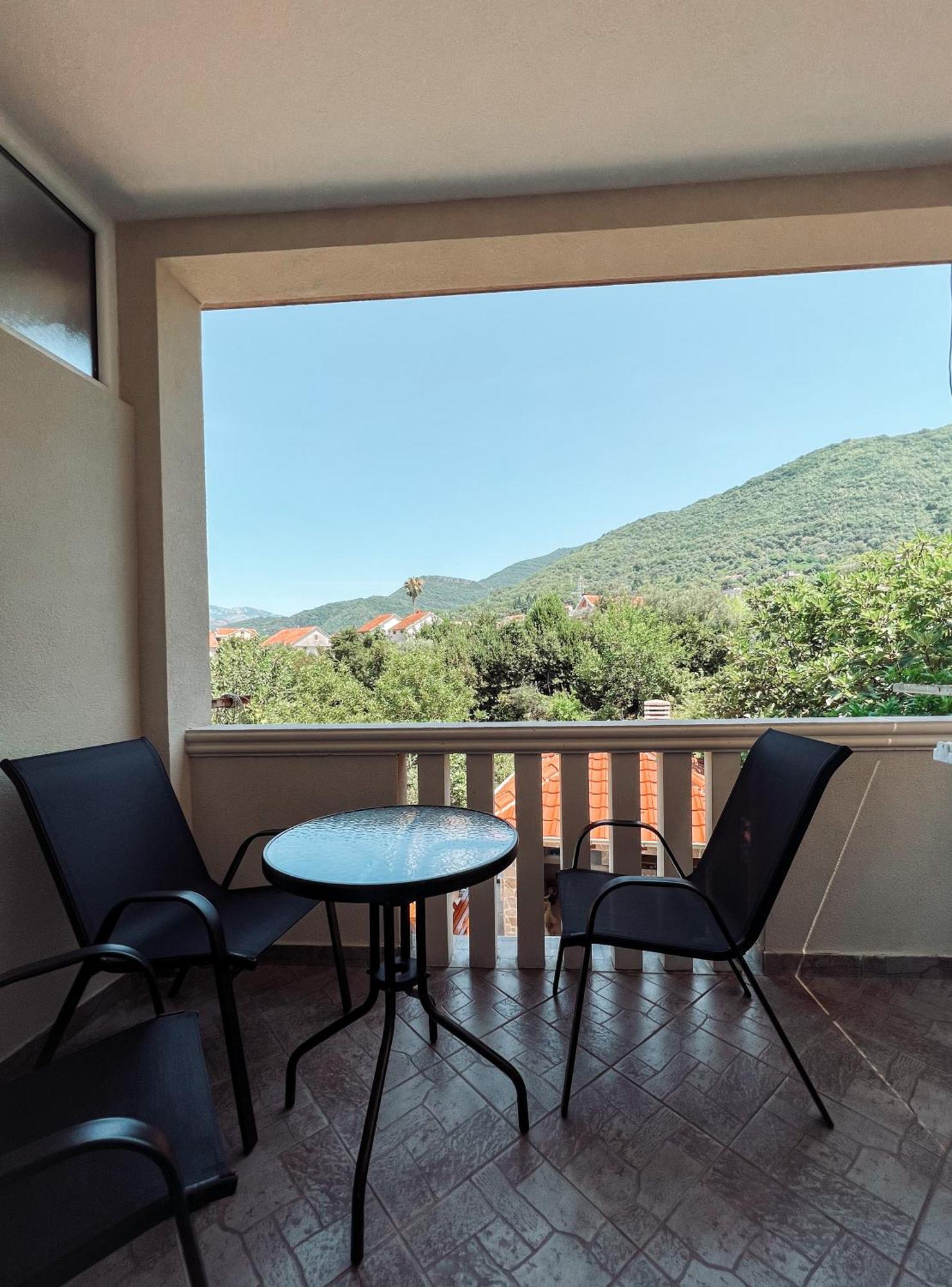 Mavalux Apartments Tivat Dış mekan fotoğraf